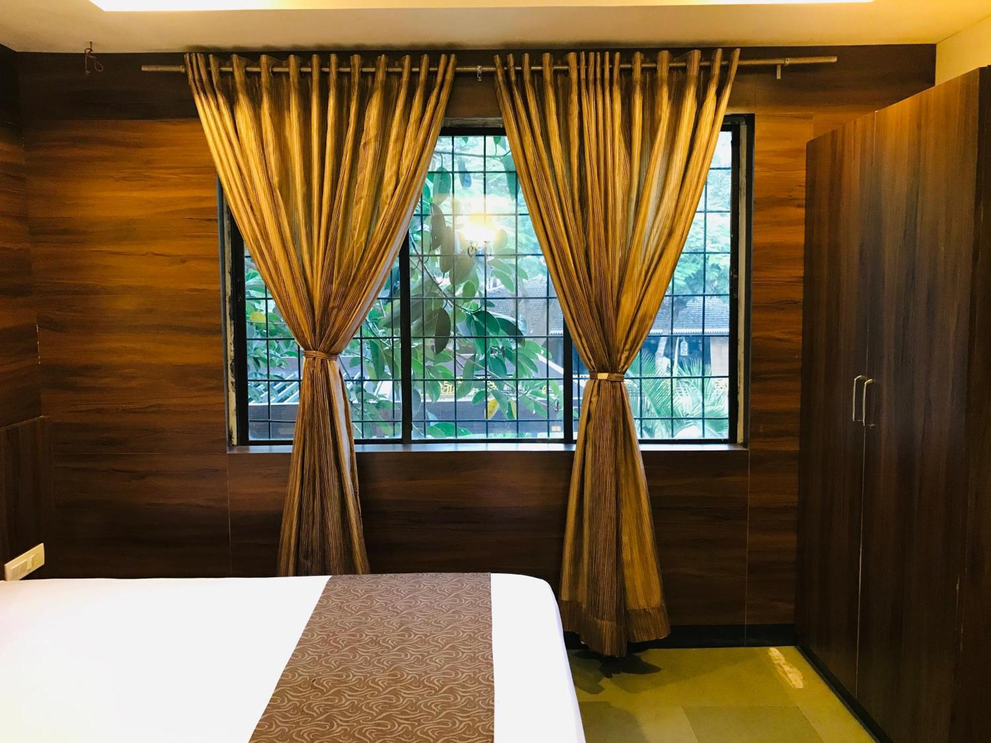 Liva Rooms Nashik Eksteriør billede